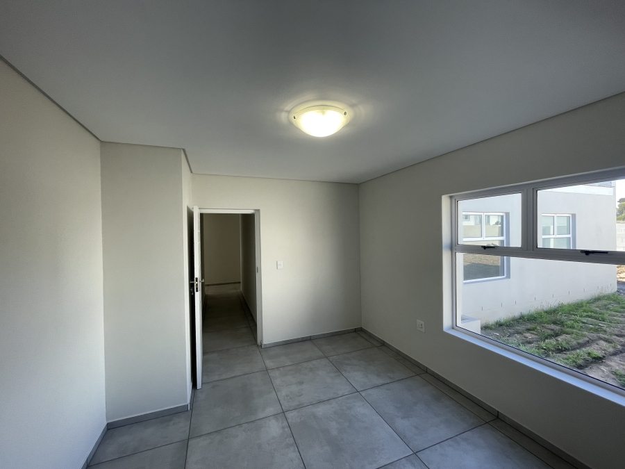 4 Bedroom Property for Sale in Myburgh Park Western Cape